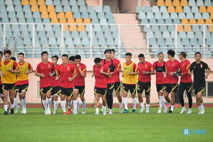 叶先生，您看您什么时间合适，我从美国安排一架公务机送您过来。
